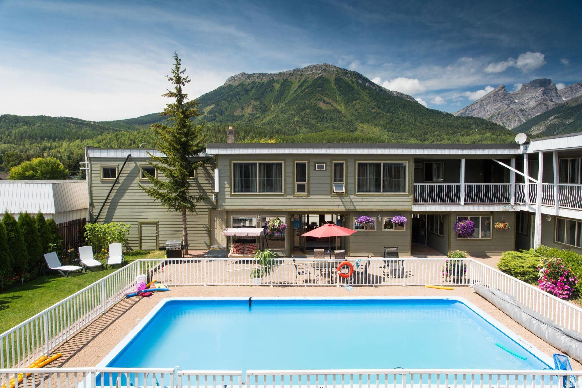 Powder Mountain Lodge Fernie Exterior foto